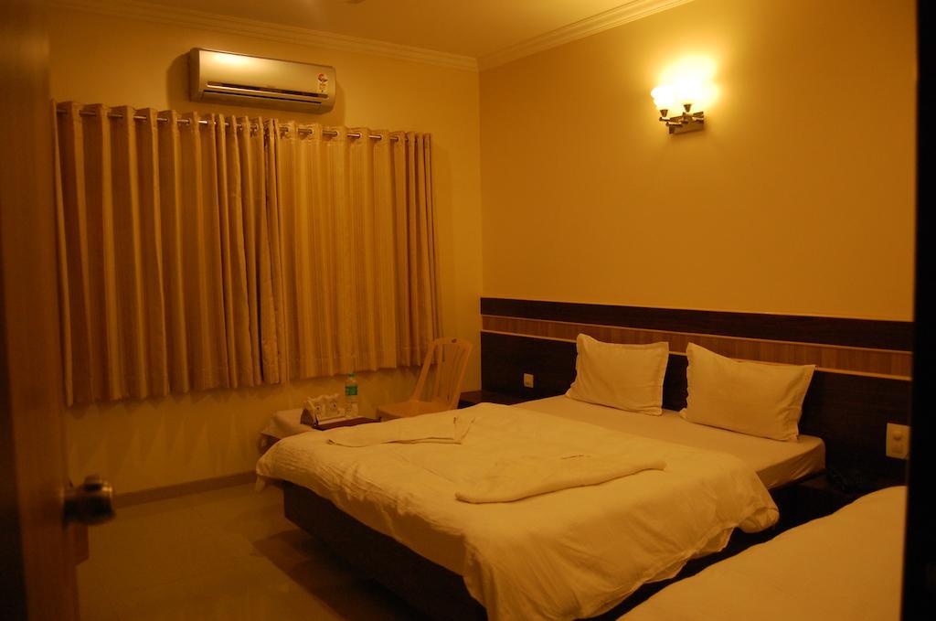 Hotel Sai Pancham Shirdi Eksteriør bilde